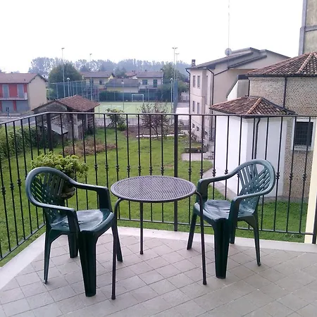 Apartment Castelgabbiano Castel Gabbiano